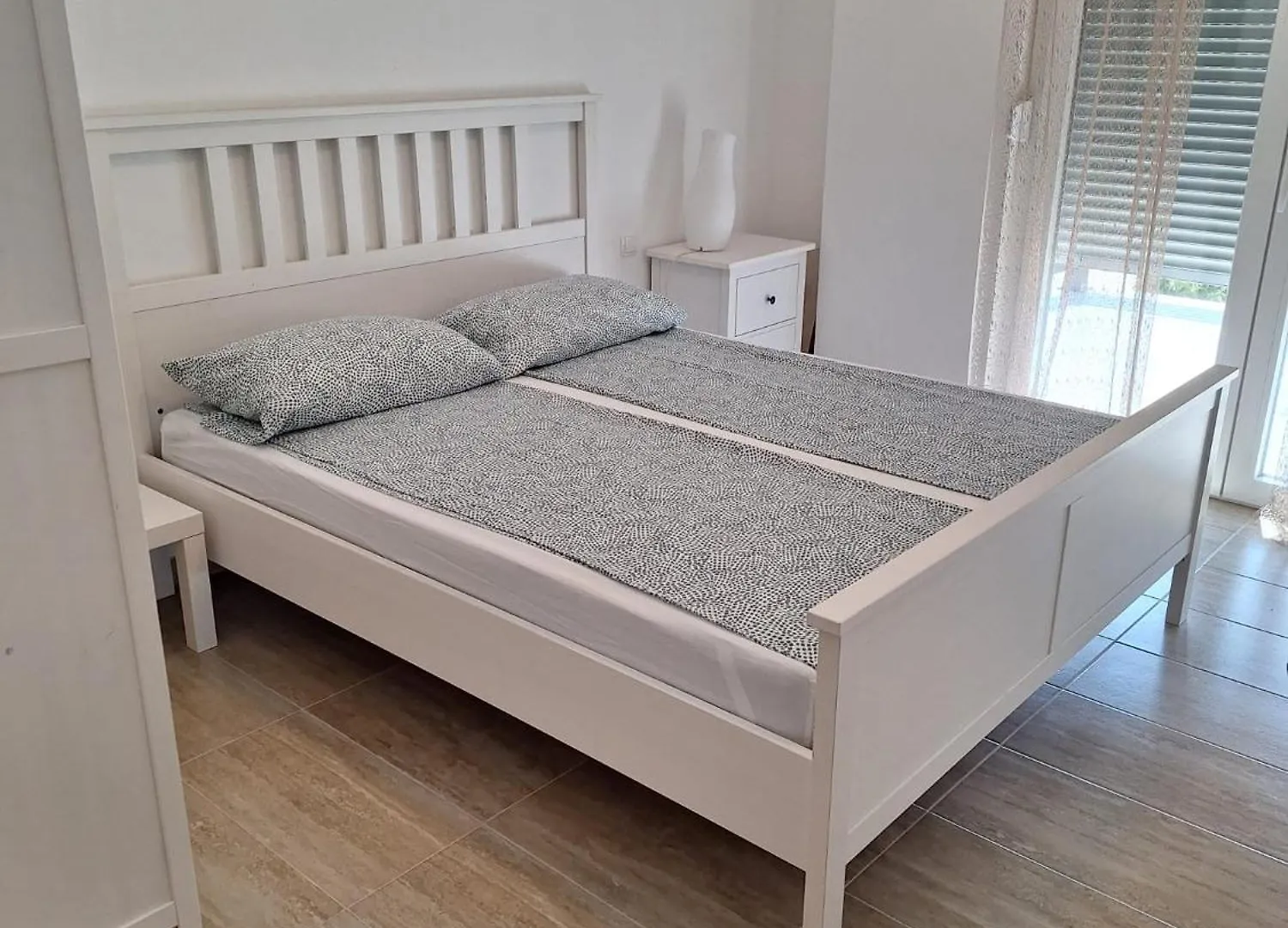 Apartman Marina Povljana 0*,